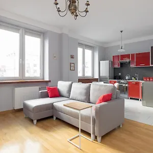 https://metro-racawicka-red-apartment.warsawhotelspoland.com